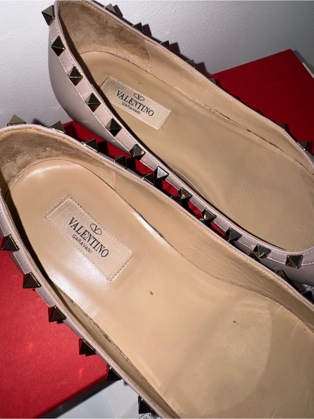 These Valentino Garavani Rockstud Pointed Toe Ballerina Flats nude size 8 - Picture 14 of 16